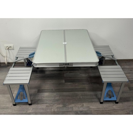 Set pliabil pentru camping cu masa si 4 scaune din aluminiu 