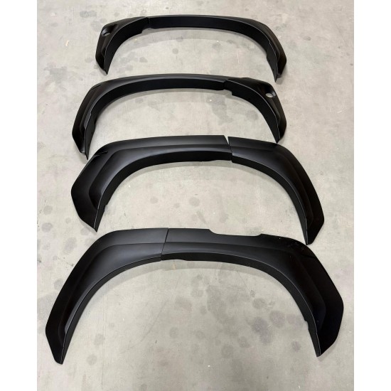 Overfendere aparatori noroi pentru Mitsubishi PAJERO SPORT 2016-2019