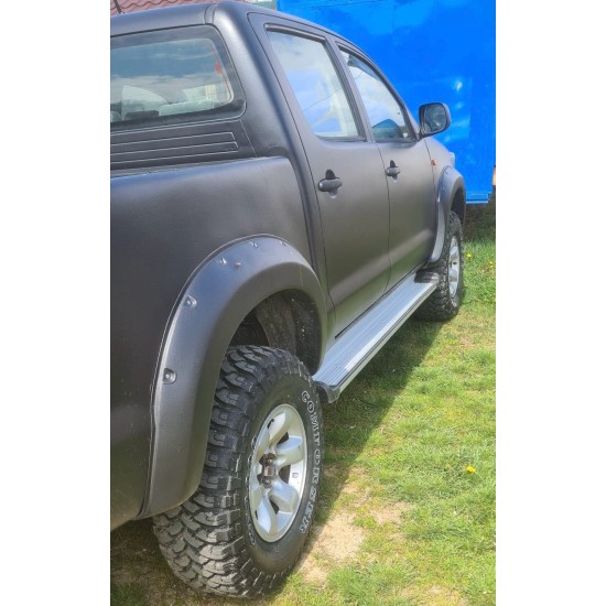Overfendere aparatori de noroi Toyota hilux Vigo an fabricatie 2012-2015 cu suruburi decorative