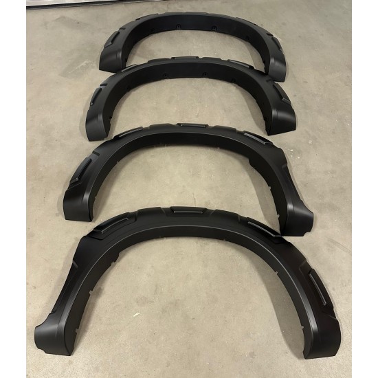 Apărători de noroi Overfendere Toyota Hilux Vigo 2012–2015 