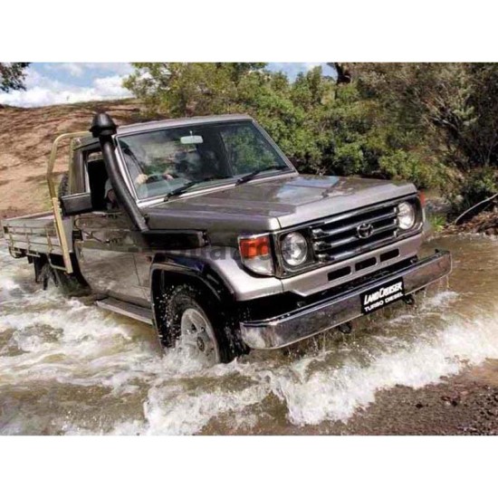 Snorkel Toyota Land Cruiser LC70,71,73,75.78.79 Anii 1985-2007 modelele cu bot ingust cu logo 